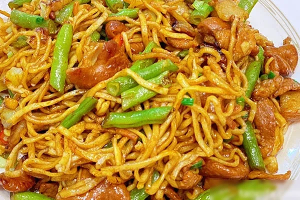 实体店笼王浇头焖面技术配方和视频教程-香源配方网