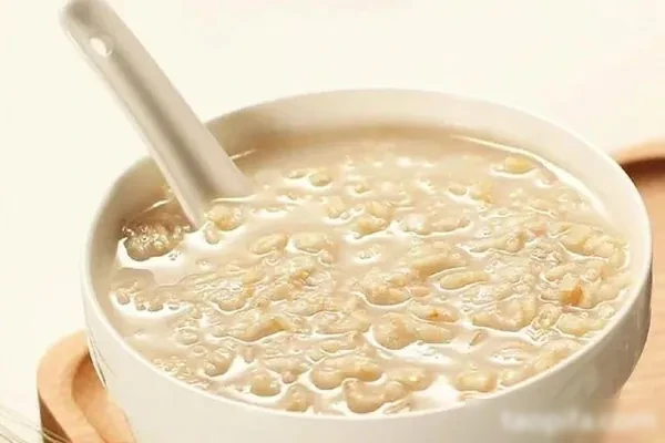 图片[1]-牛奶燕麦粥早餐店商用技术视频教程-香源配方网