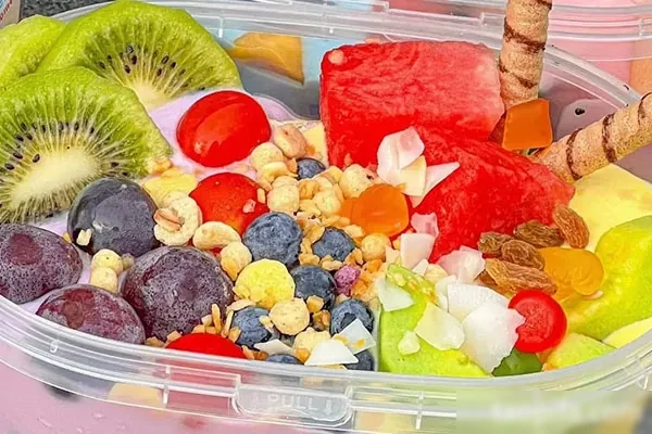 图片[1]-网红拉丝酸奶水果捞开店 摆摊技术配方，无保留提供进货渠道-香源配方网