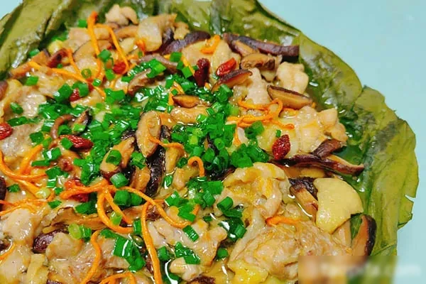 招牌荷香汗蒸鸡技术配方和视频教程-香源配方网