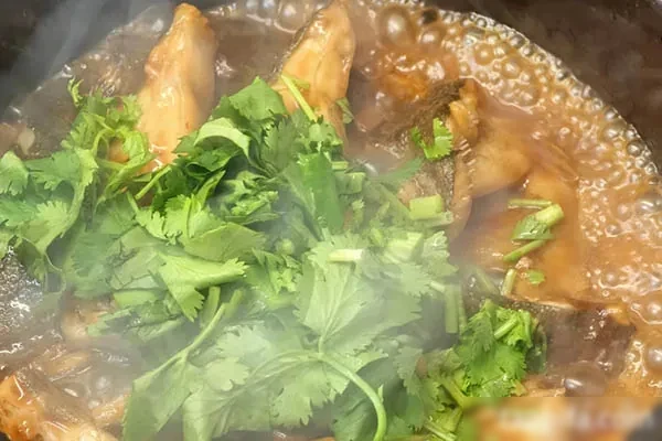 图片[1]-砂锅多宝鱼视频教程-香源配方网