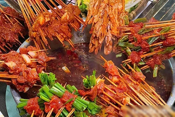 正宗商用四川火锅串串香技术教程-香源配方网