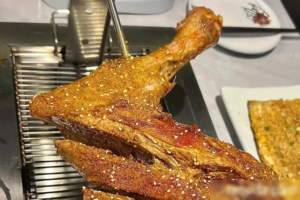 特色烤羊腿视频教程-香源配方网