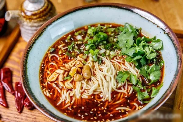 图片[1]-实体店重庆小面和铺盖面配方和视频教程-香源配方网