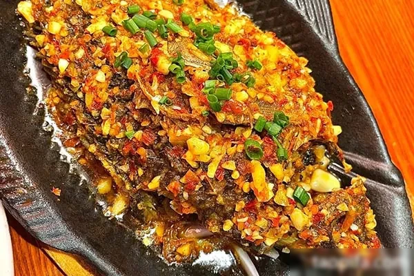 铁板鲫鱼视频教程-香源配方网