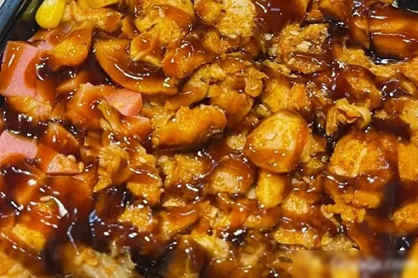 西安网红烤肉饭、鸡排饭，脆皮鸡拌饭技术配方资料-香源配方网