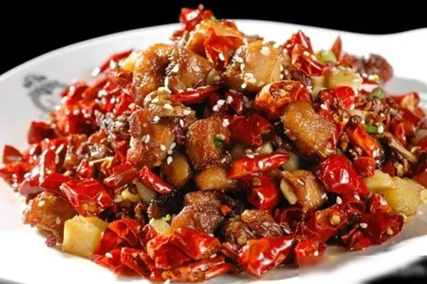 图片[1]-重庆辣子鸡附送泡椒鸡杂和鸡血汤做法-香源配方网