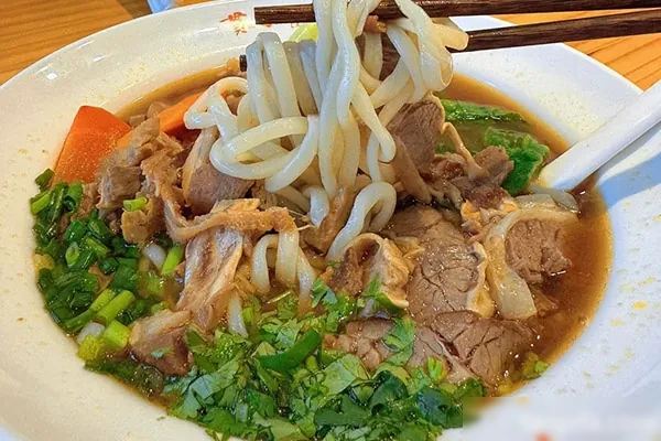 老坛酸菜牛肉面技术配方和视频教程-香源配方网