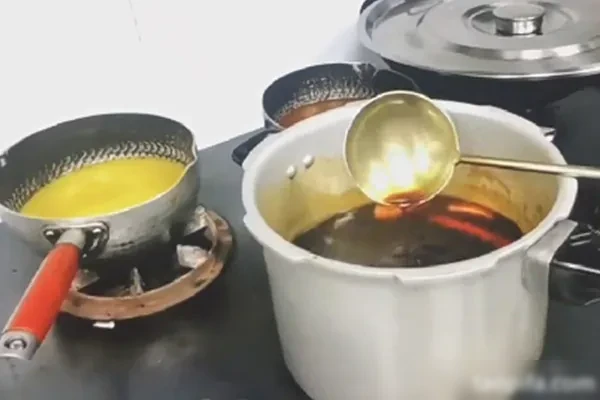 面馆复制酱油视频教程-香源配方网