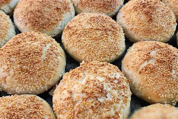 河南某市场大卖黄桥烧饼制作工艺配方-香源配方网