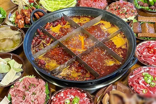 渝人码头老火锅核心技术-香源配方网