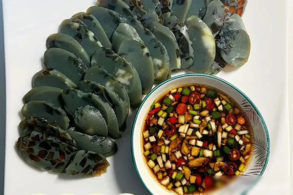 标准化松花鸡蛋肠制作教学视频教程-香源配方网