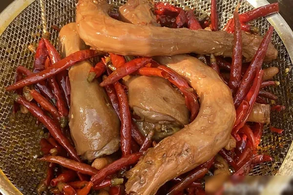 王氏现捞鸭脖技术配方资料12000米-香源配方网