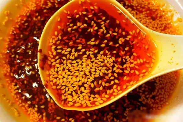 秘制辣椒油技术配方资料-香源配方网