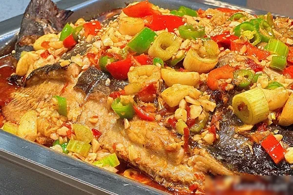 图片[1]-万洲烤鱼干锅技术配方和视频教程-香源配方网