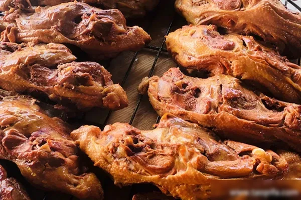 图片[1]-熏鸡架技术配方和视频教程-香源配方网